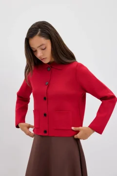 جاكيت / قميص جاكيت (Shirt-Jacket) قصير بأزرار سوداء